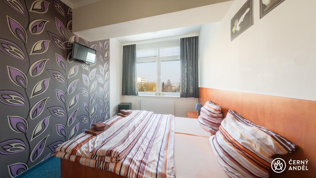 Cerny Andel Hotel Most Buitenkant foto