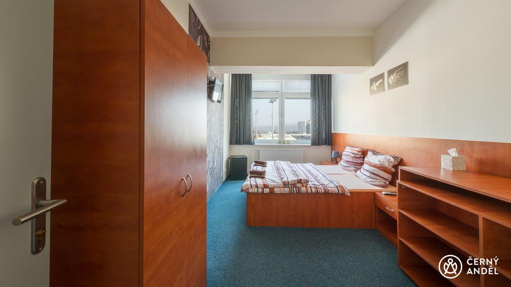 Cerny Andel Hotel Most Buitenkant foto