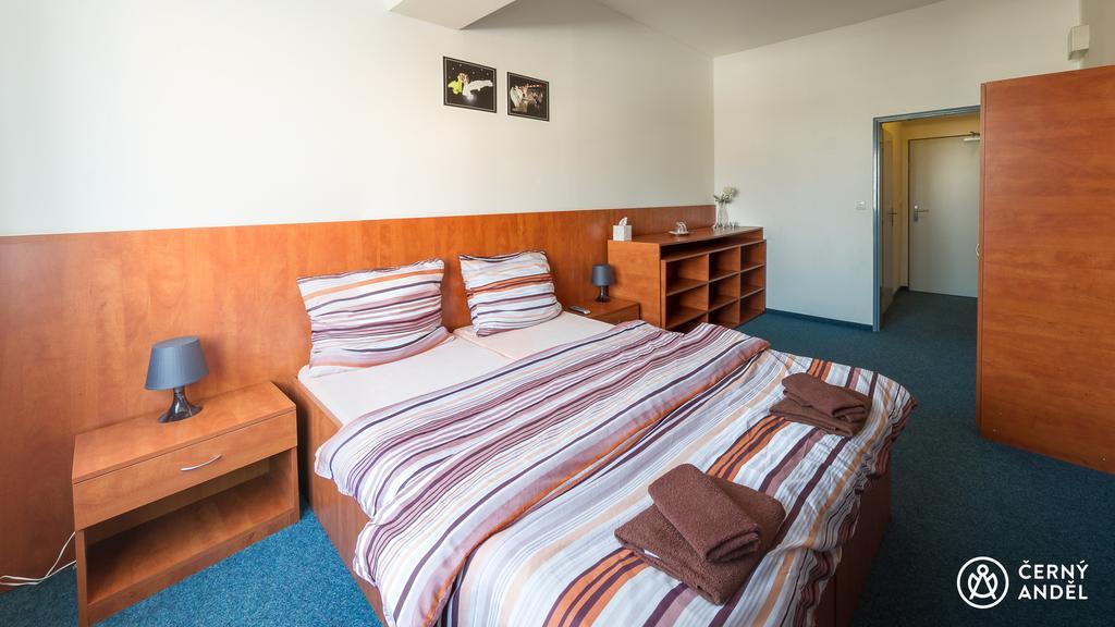 Cerny Andel Hotel Most Buitenkant foto